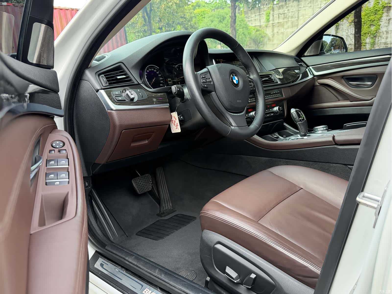 BMW 5 Series, 2017 все фото