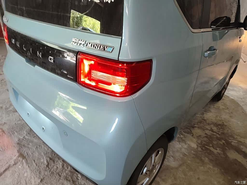 Wuling MINIEV, 2020 24