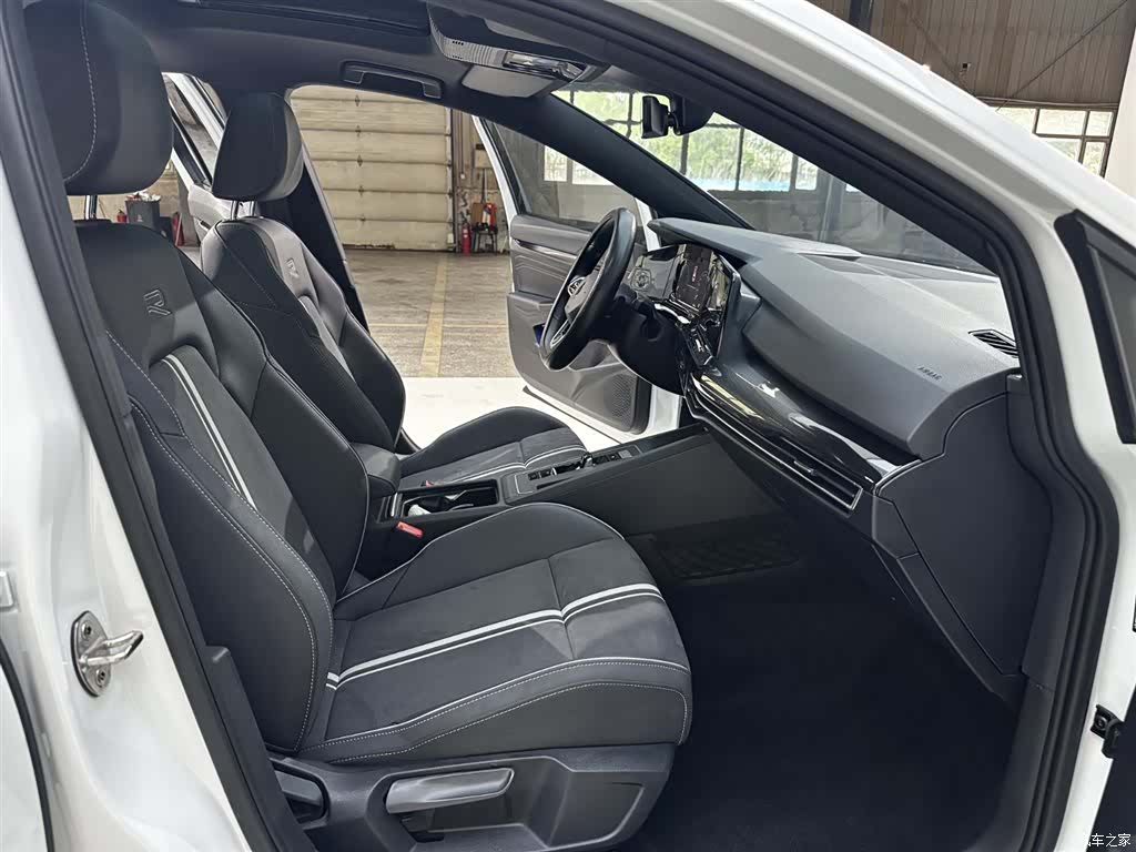 Volkswagen Golf, 2022 17