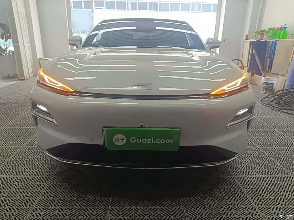 Geely 8, 2025 3