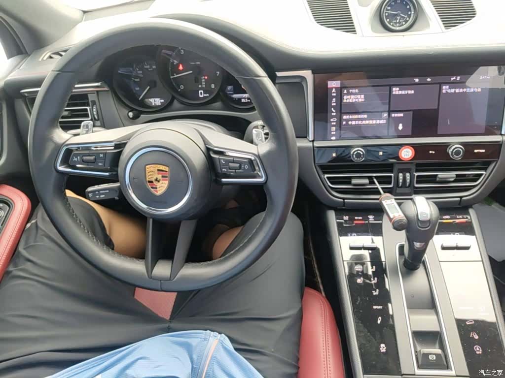 Porsche Macan, 2023 10