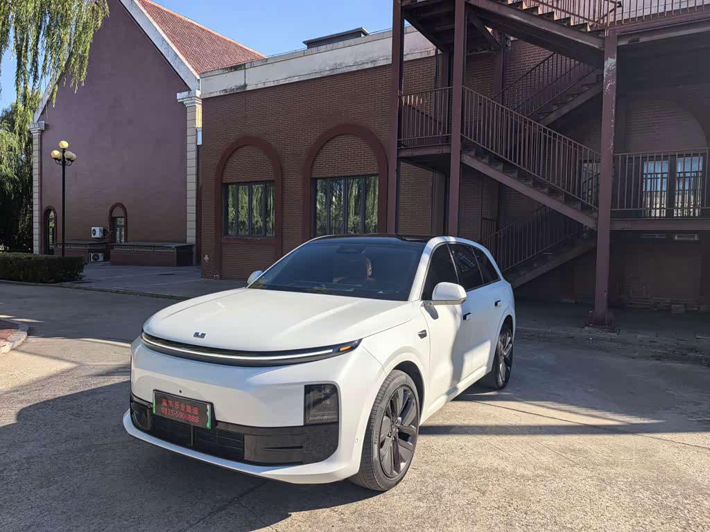 Li Auto L6