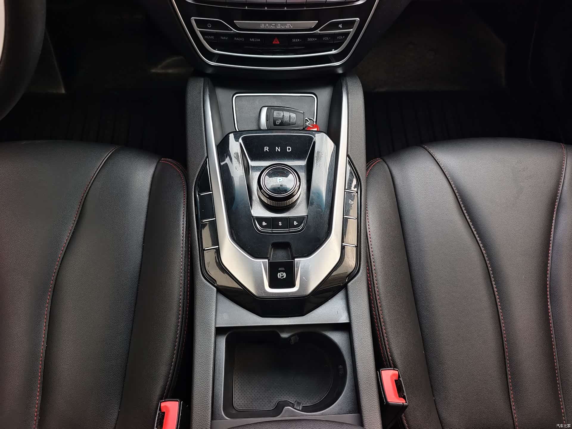 BAIC EU5, 2019 8