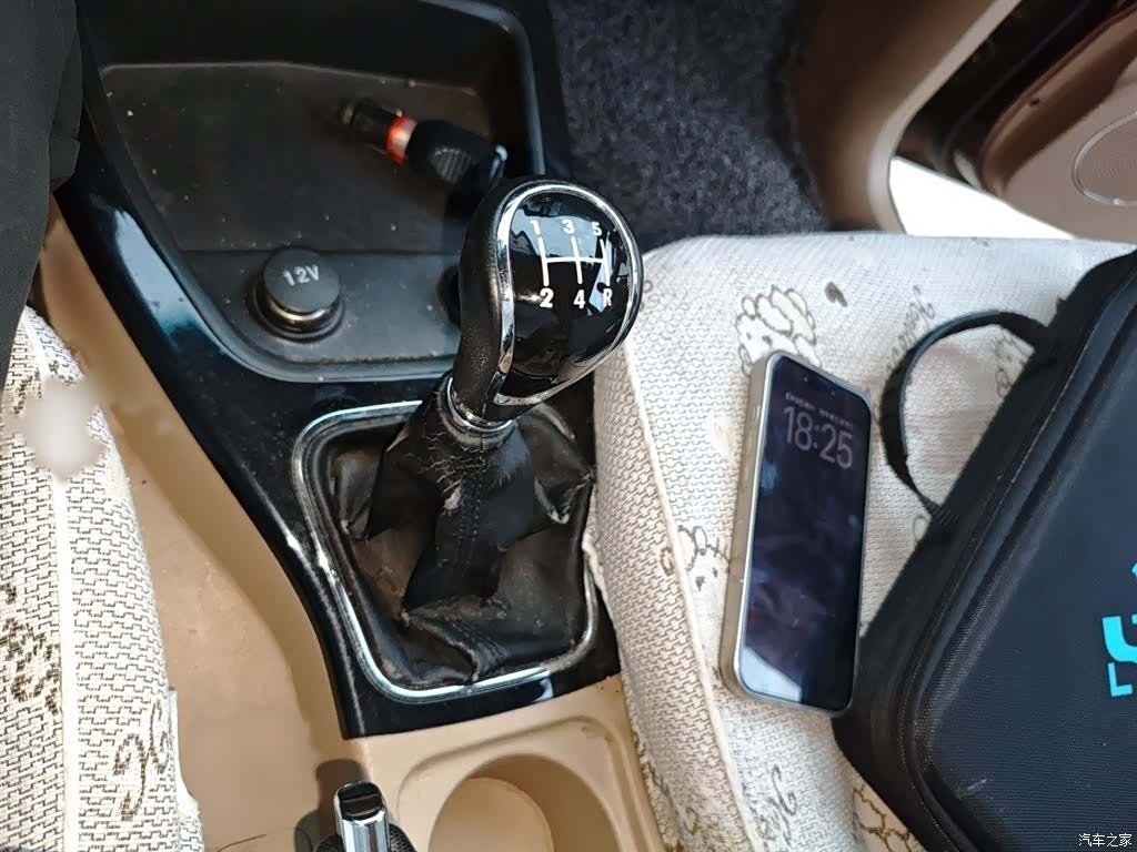 Wuling Hongguang, 2015 7