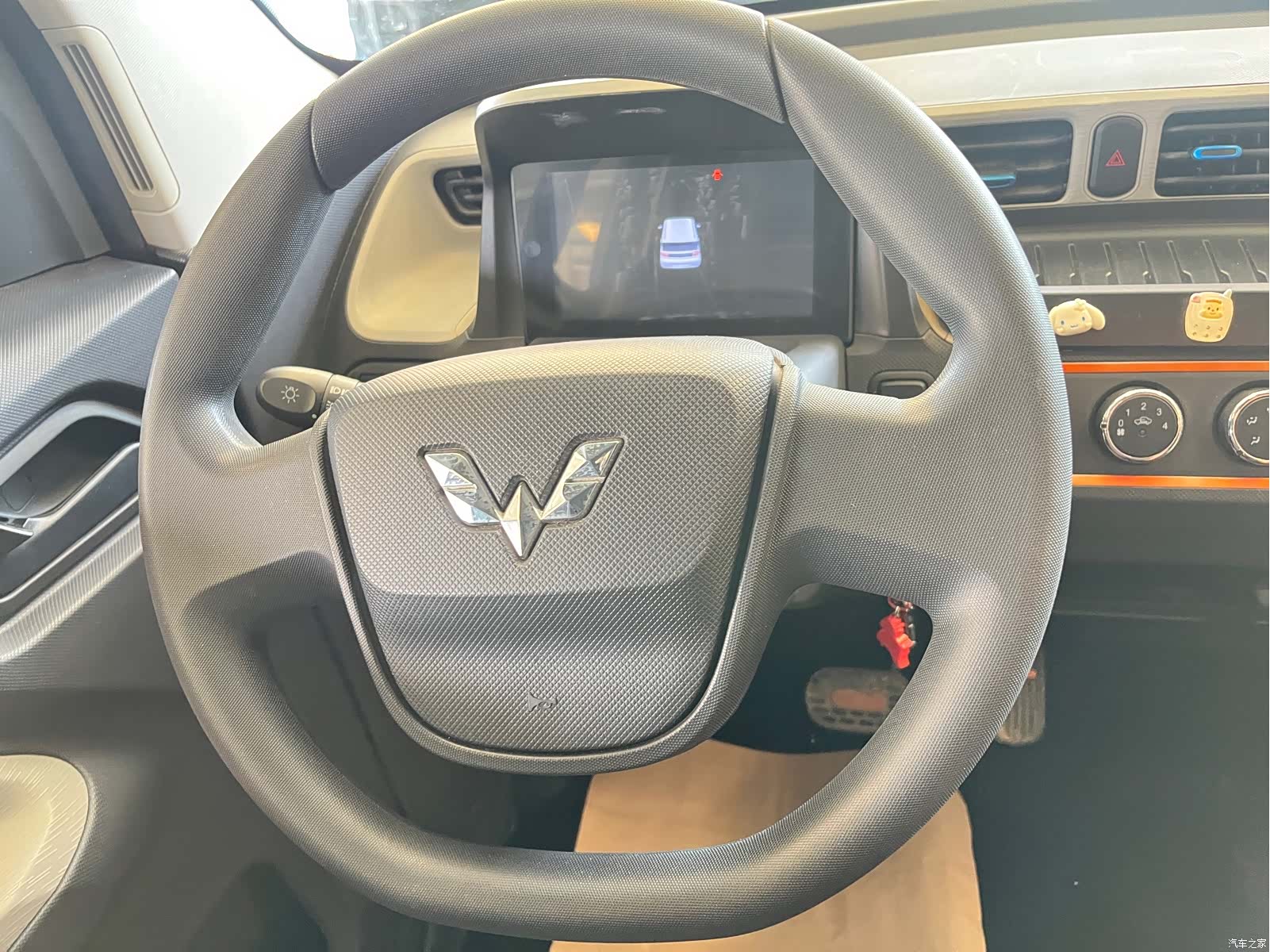 Wuling MINIEV, 2021 13
