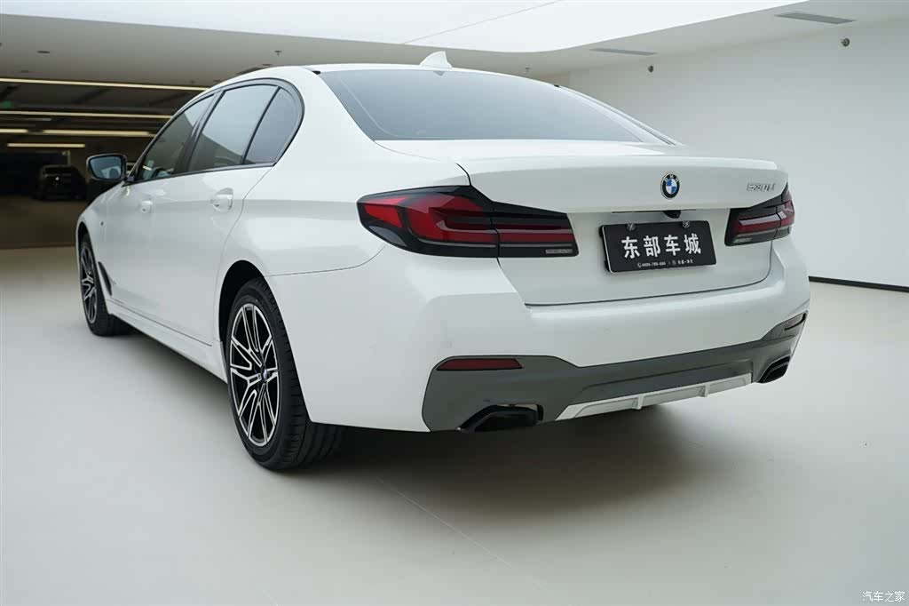 BMW 5 Series, 2023 4