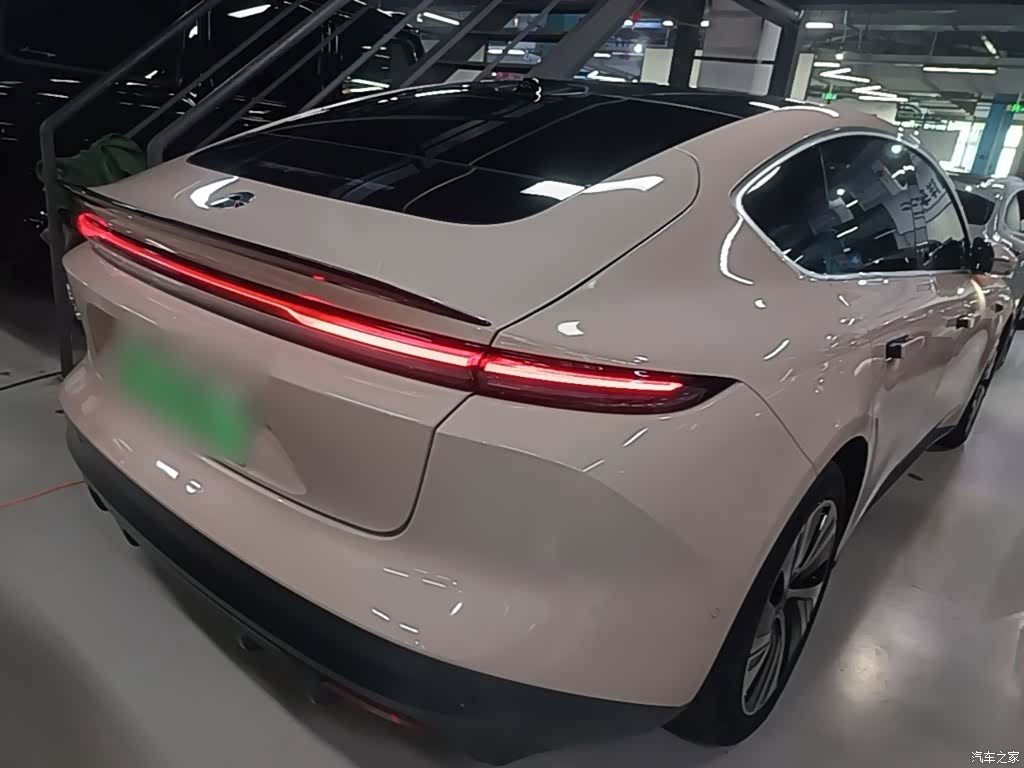 NIO ET5, 2023 все фото