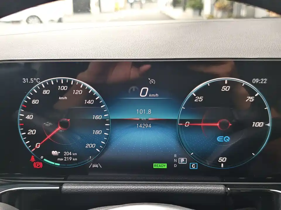 Mercedes-Benz EQA Mercedes-Benz EQA