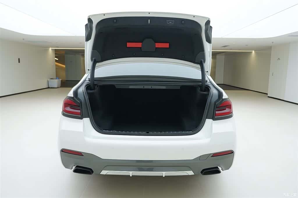 BMW 5 Series, 2023 6