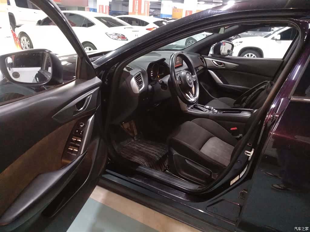 Mazda CX-4, 2018 11