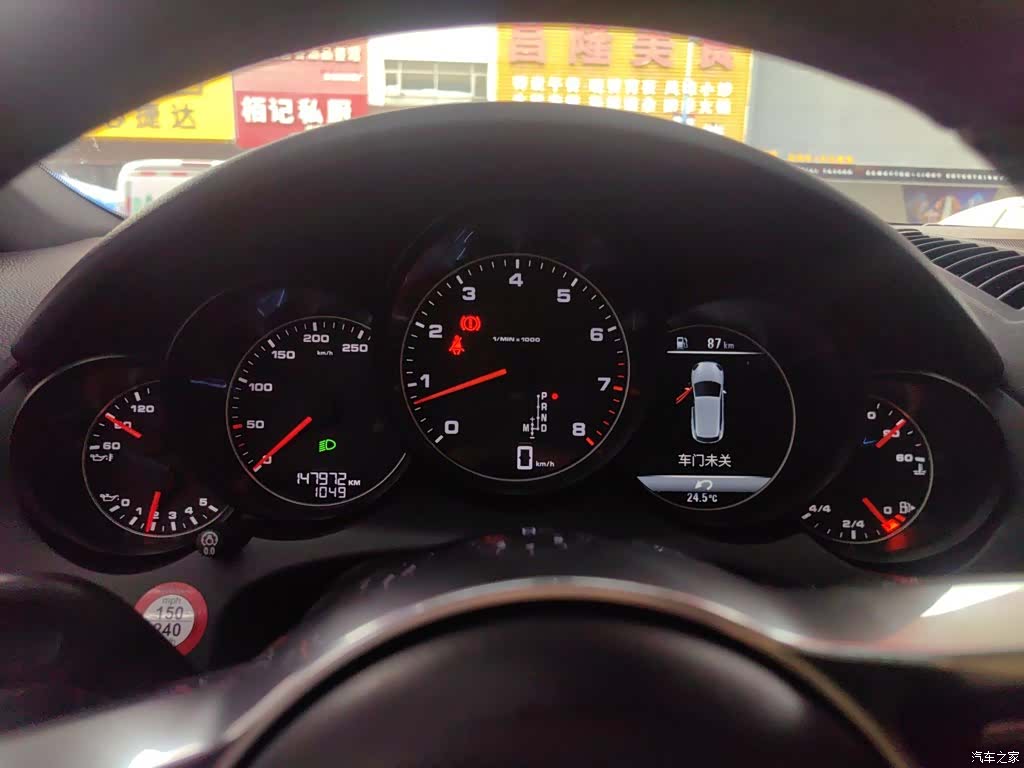 Porsche Cayenne, 2016 все фото