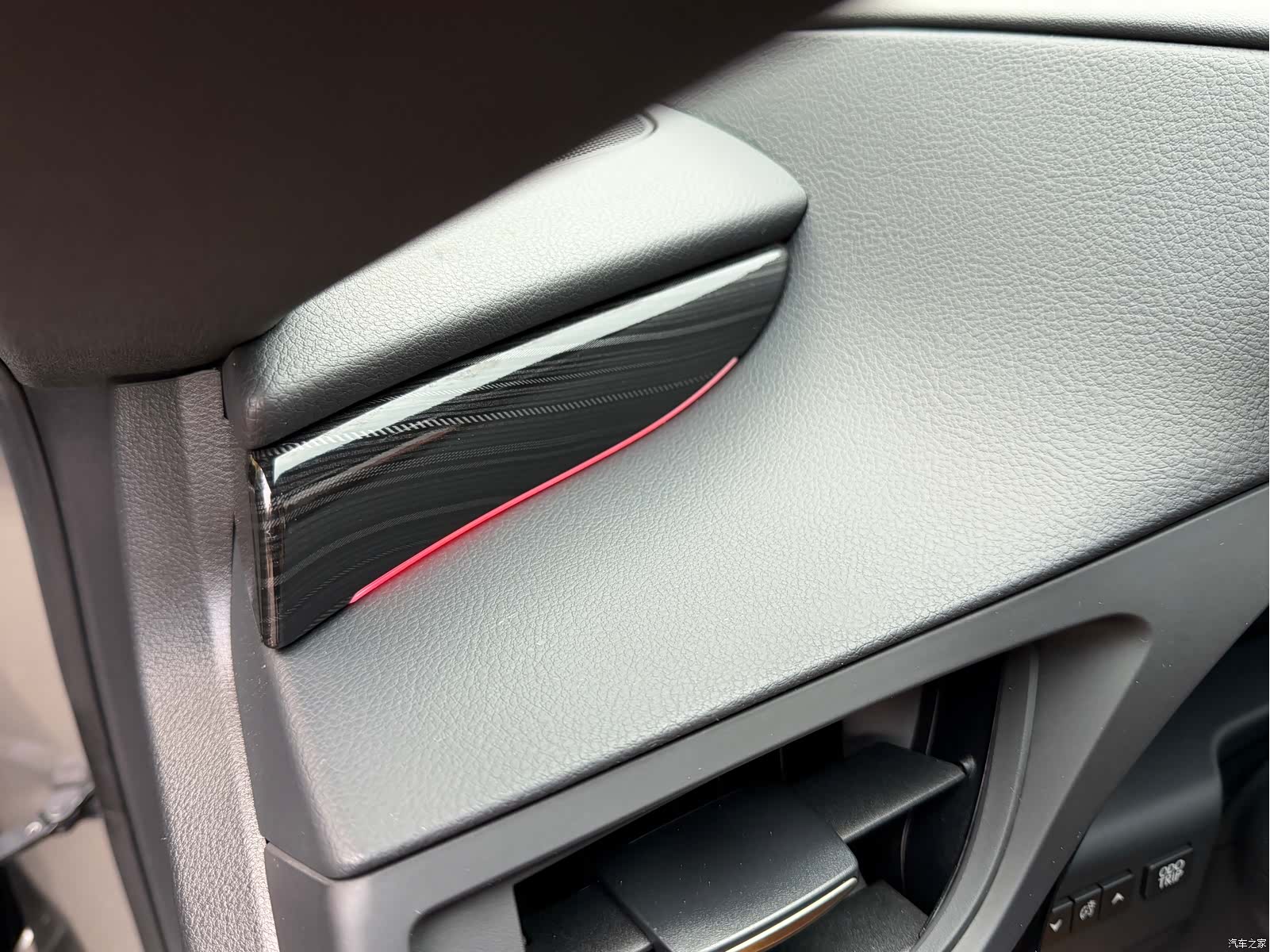 Lexus ES, 2022 11