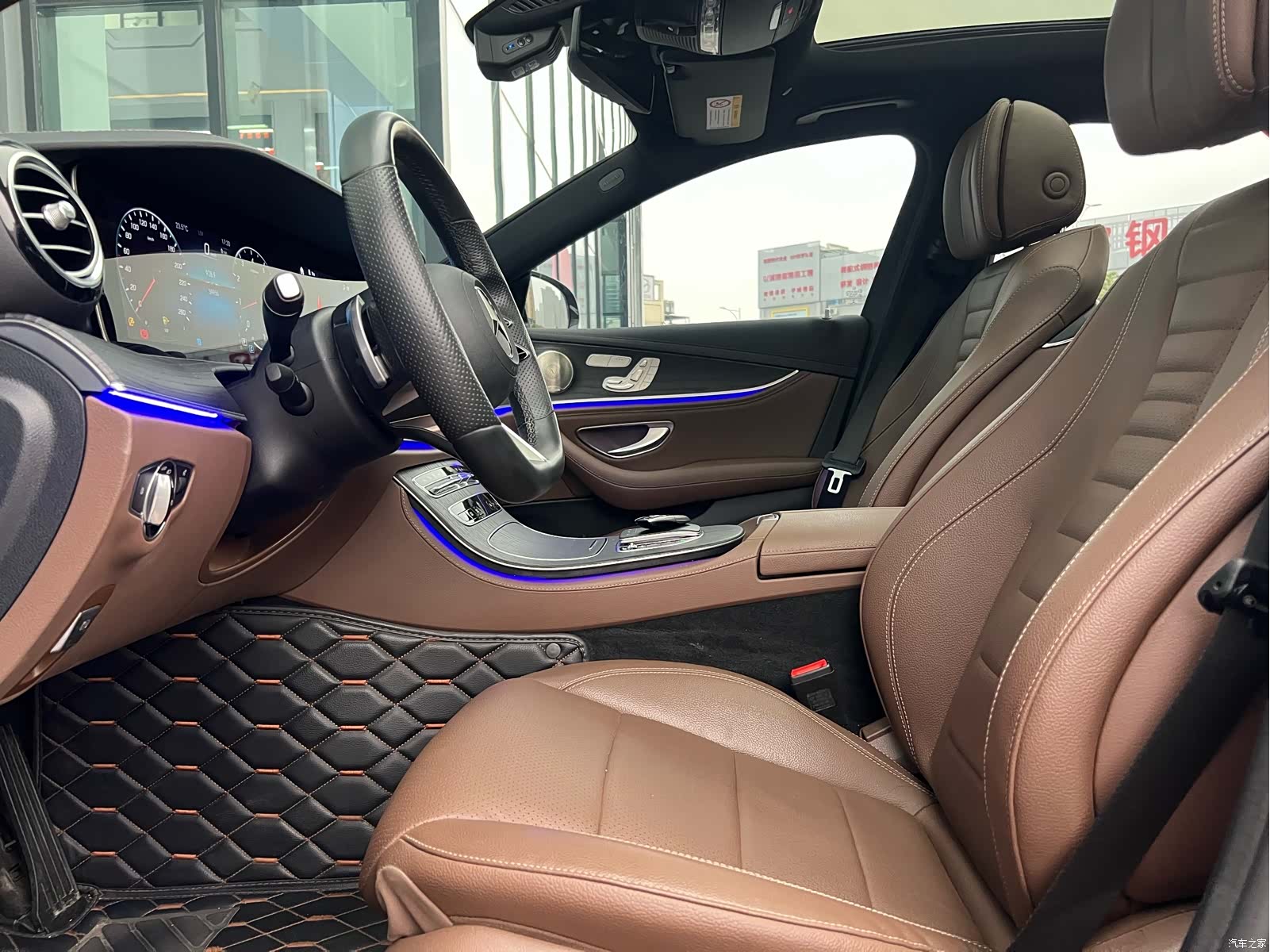 Mercedes-Benz E-Class, 2023 10
