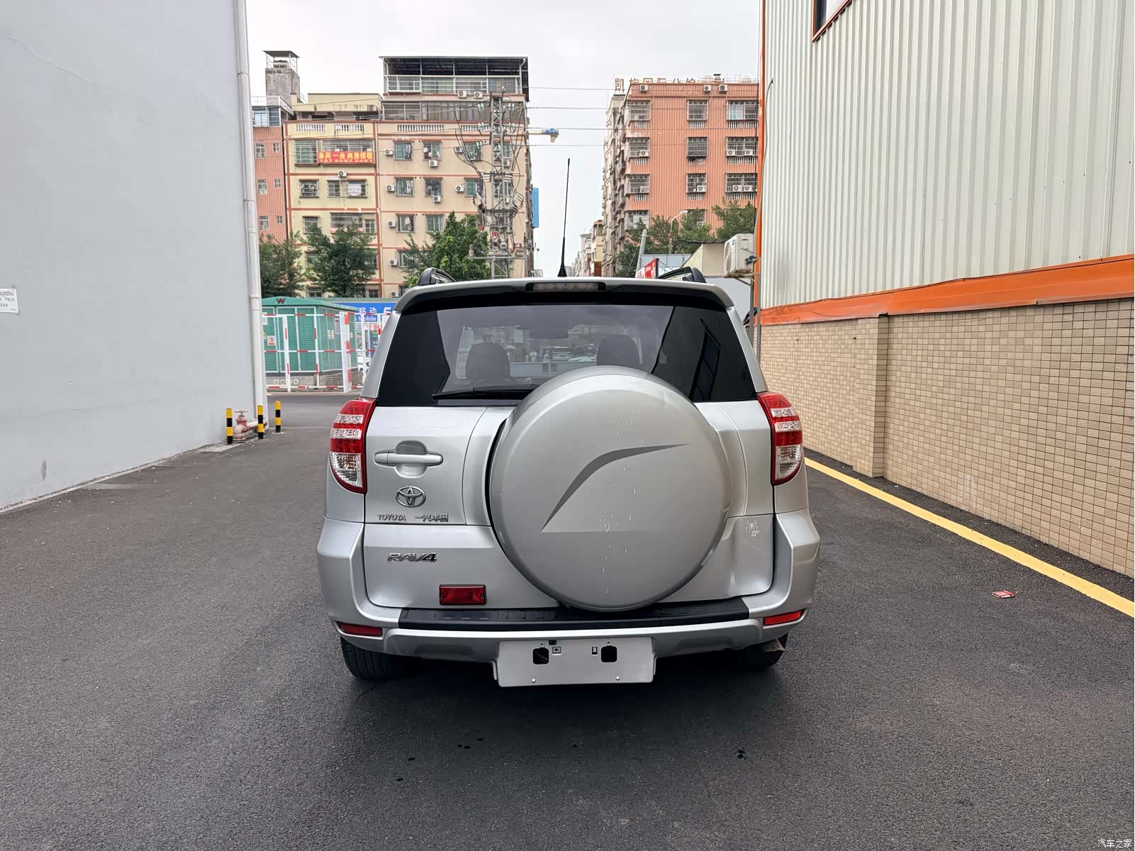 Toyota RAV4, 2011 8