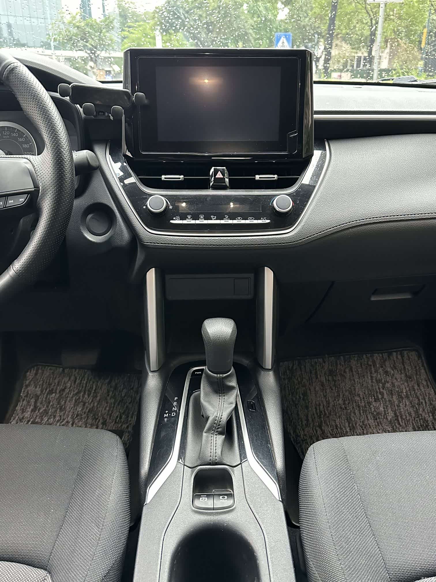 Toyota Frontlander, 2022 11