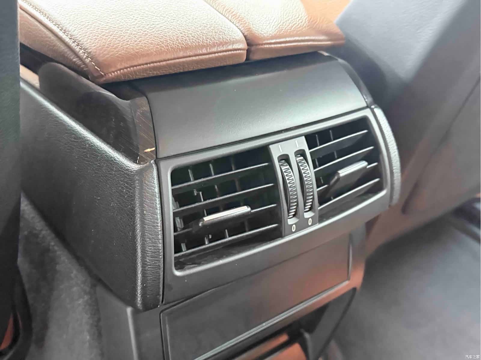 BMW X6, 2012 8