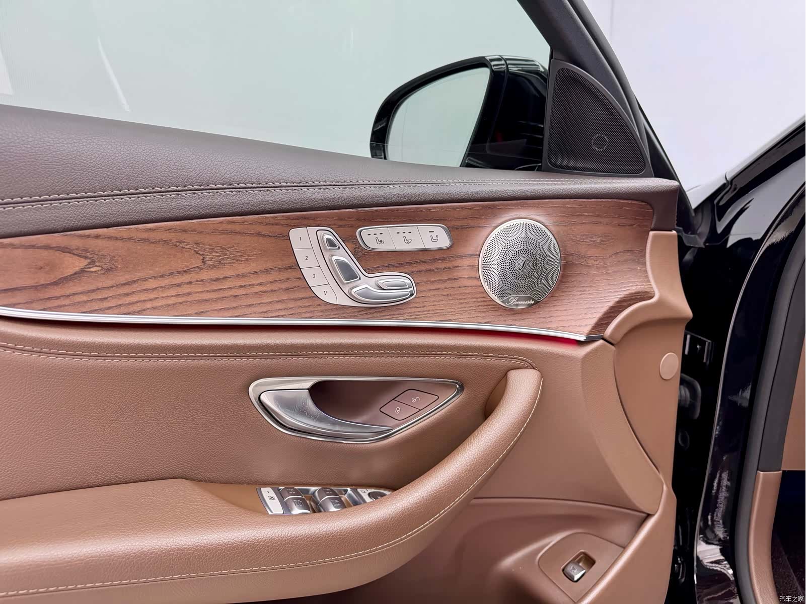 Mercedes-Benz E-Class, 2022 9