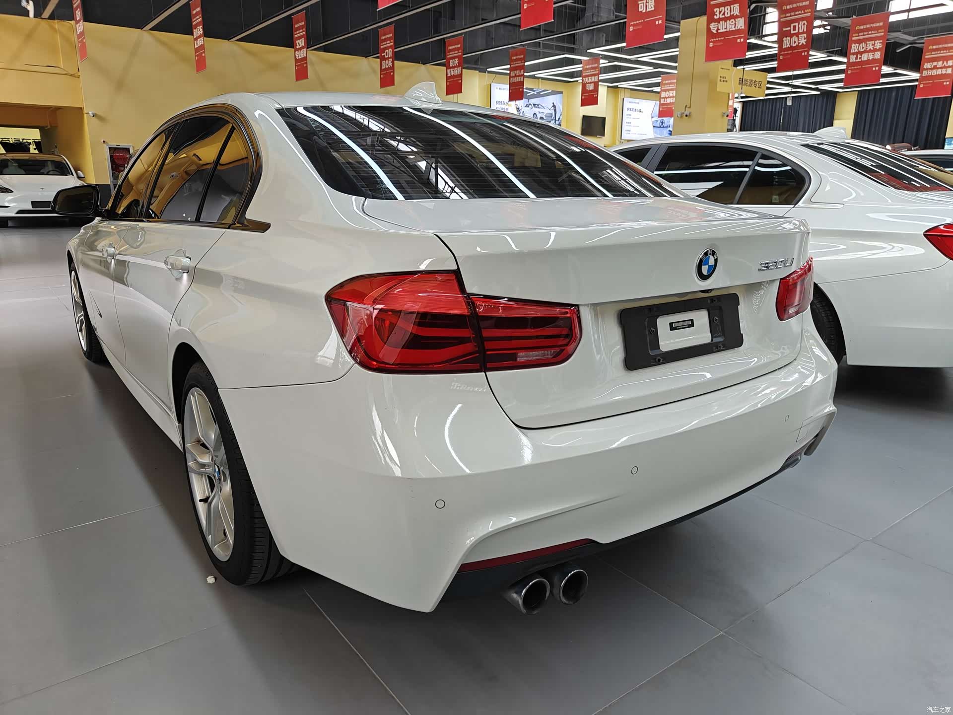 BMW 3 Series, 2018 все фото