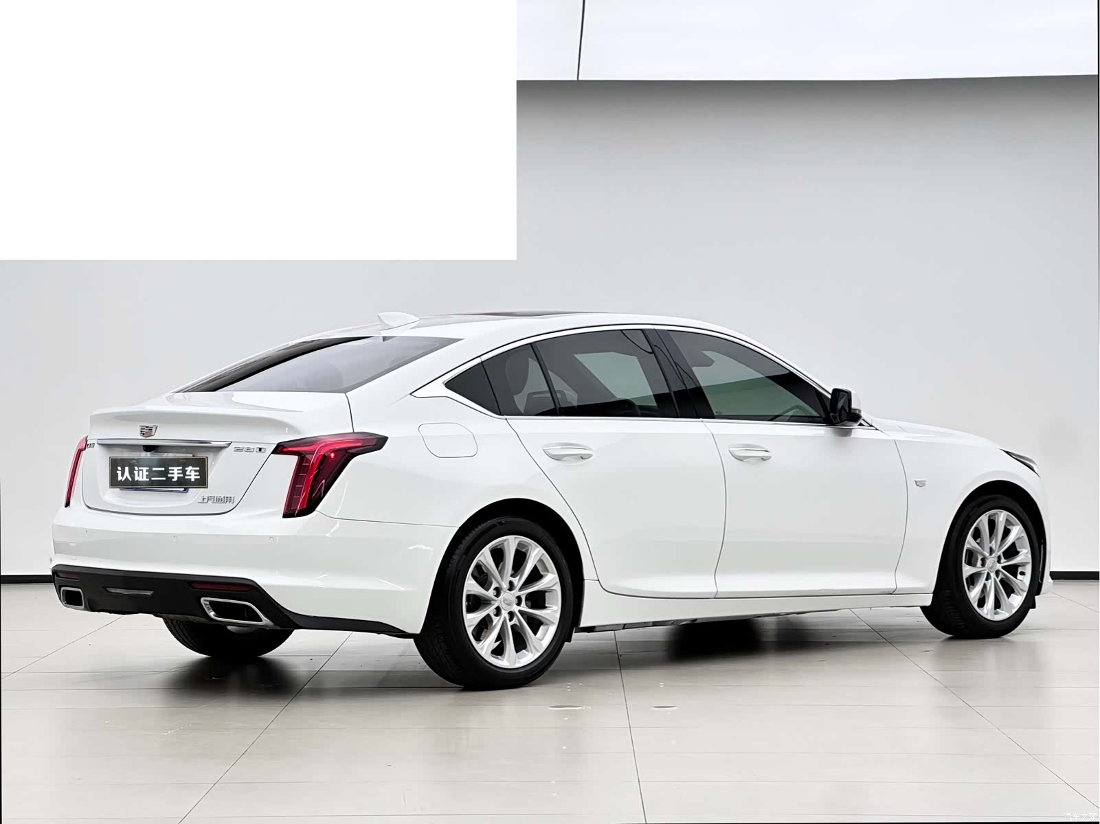 Cadillac CT5, 2021 все фото