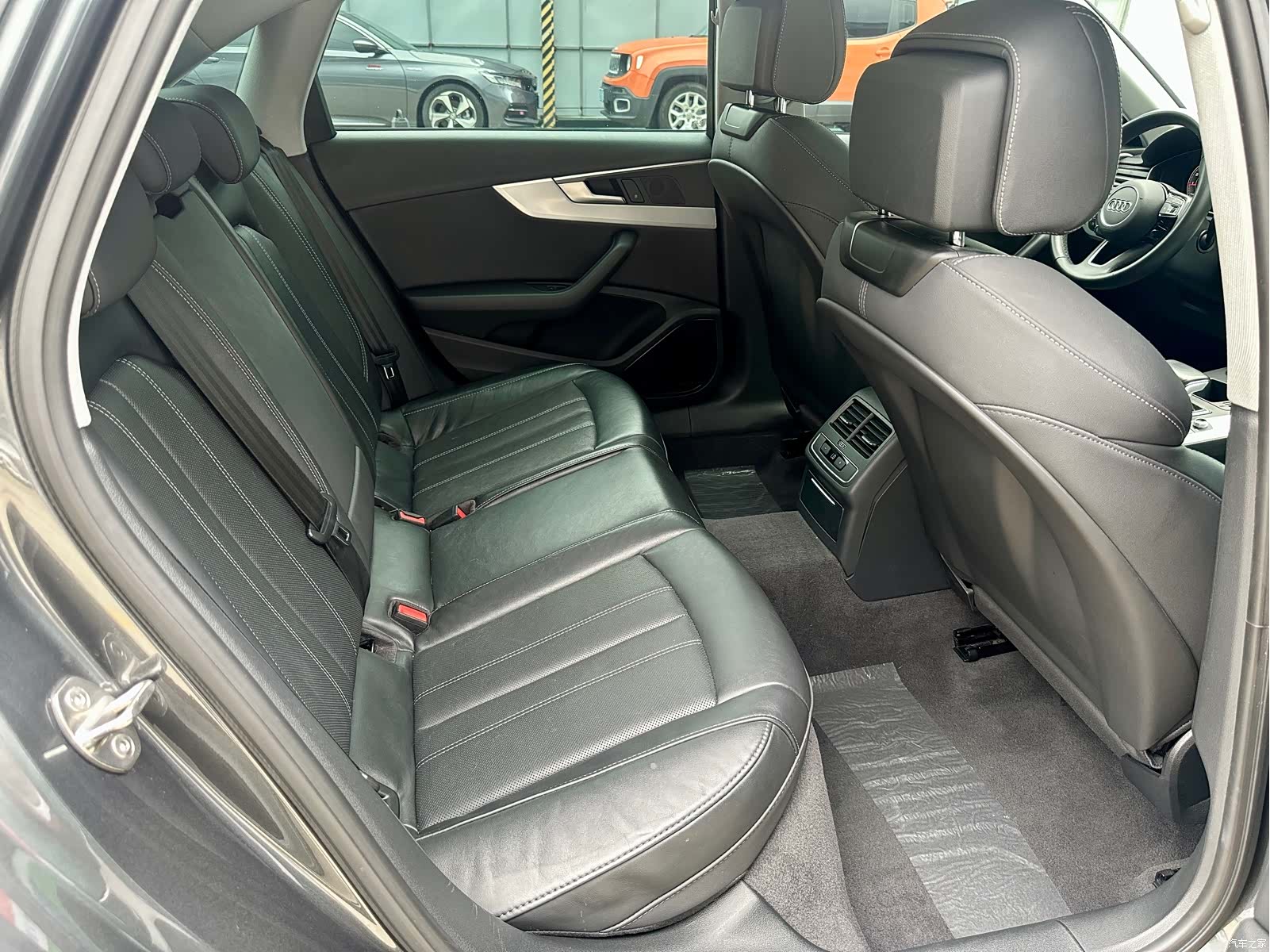 Audi A4L, 2023 11