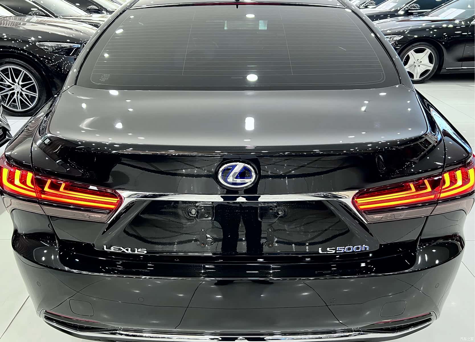 Lexus LS, 2021 все фото