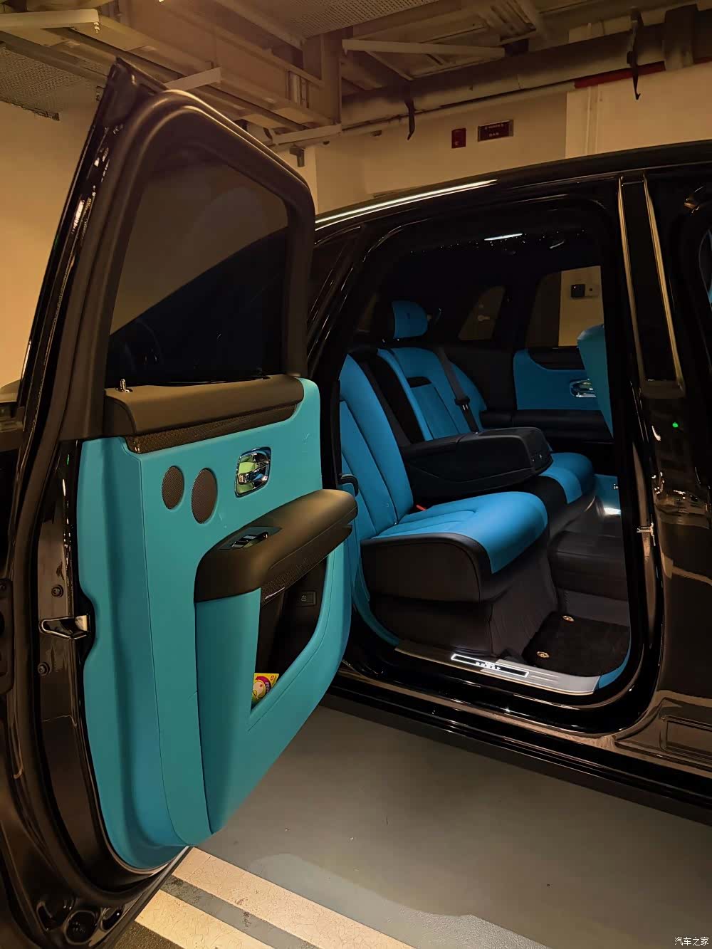 Rolls-Royce Ghost, 2023 7