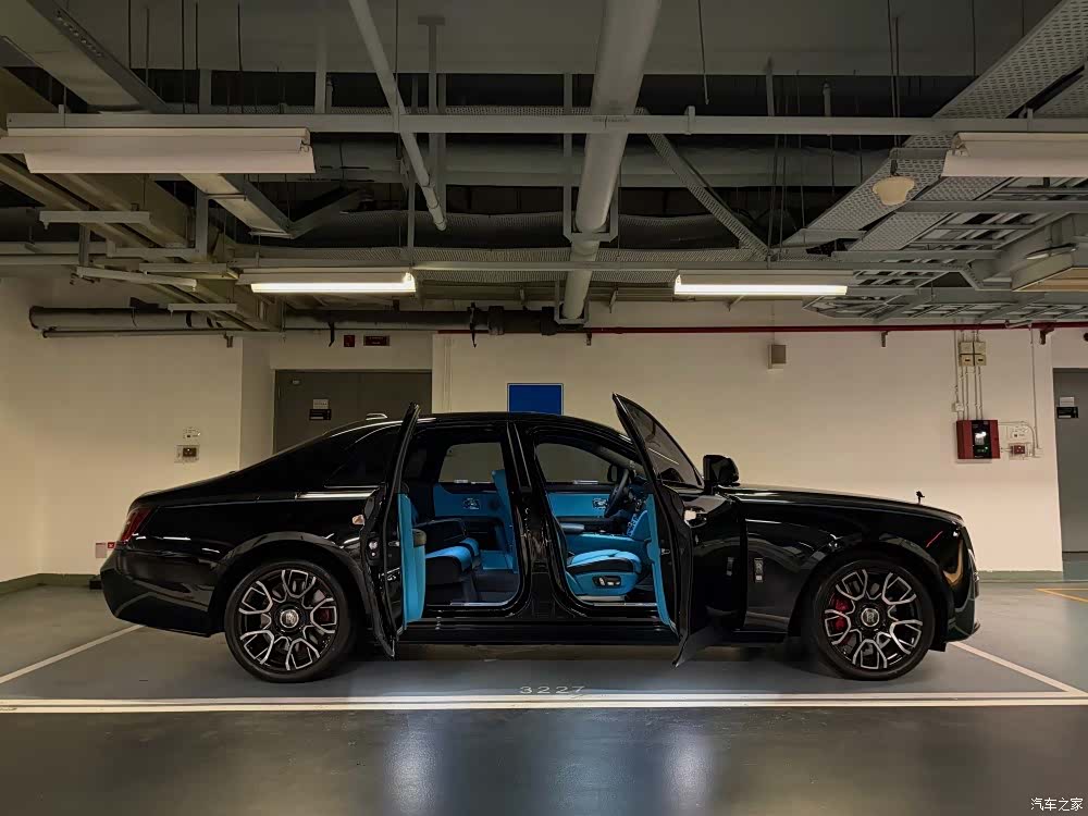 Rolls-Royce Ghost, 2023 11