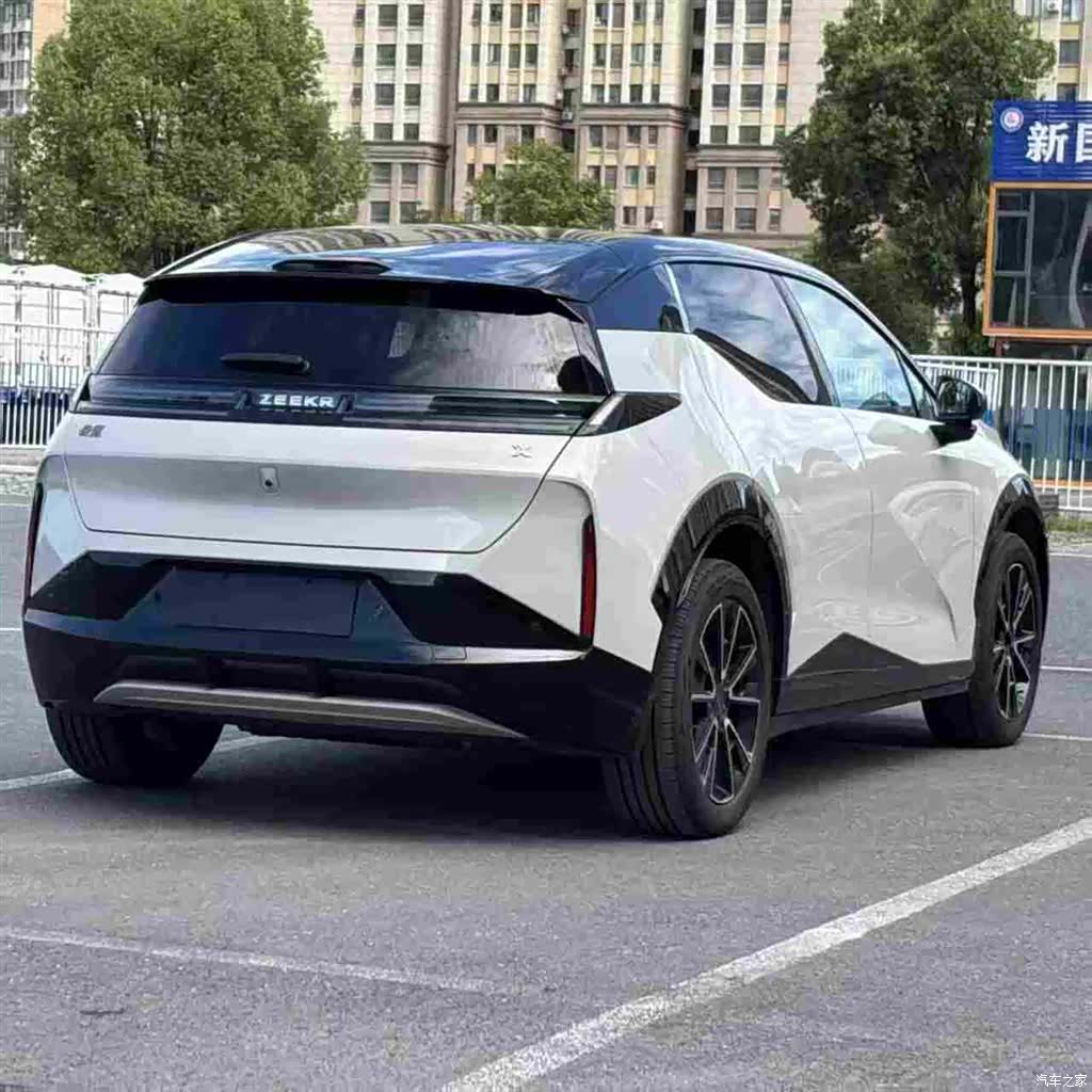 Zeekr X, 2024 6