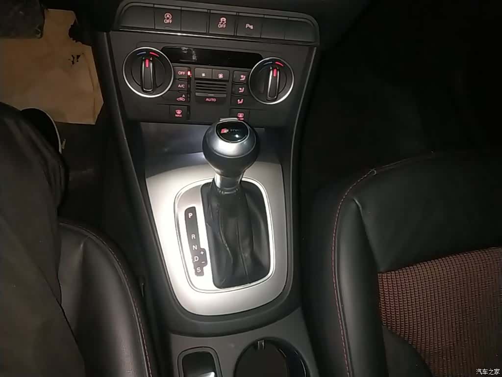 Audi Q3, 2018 14