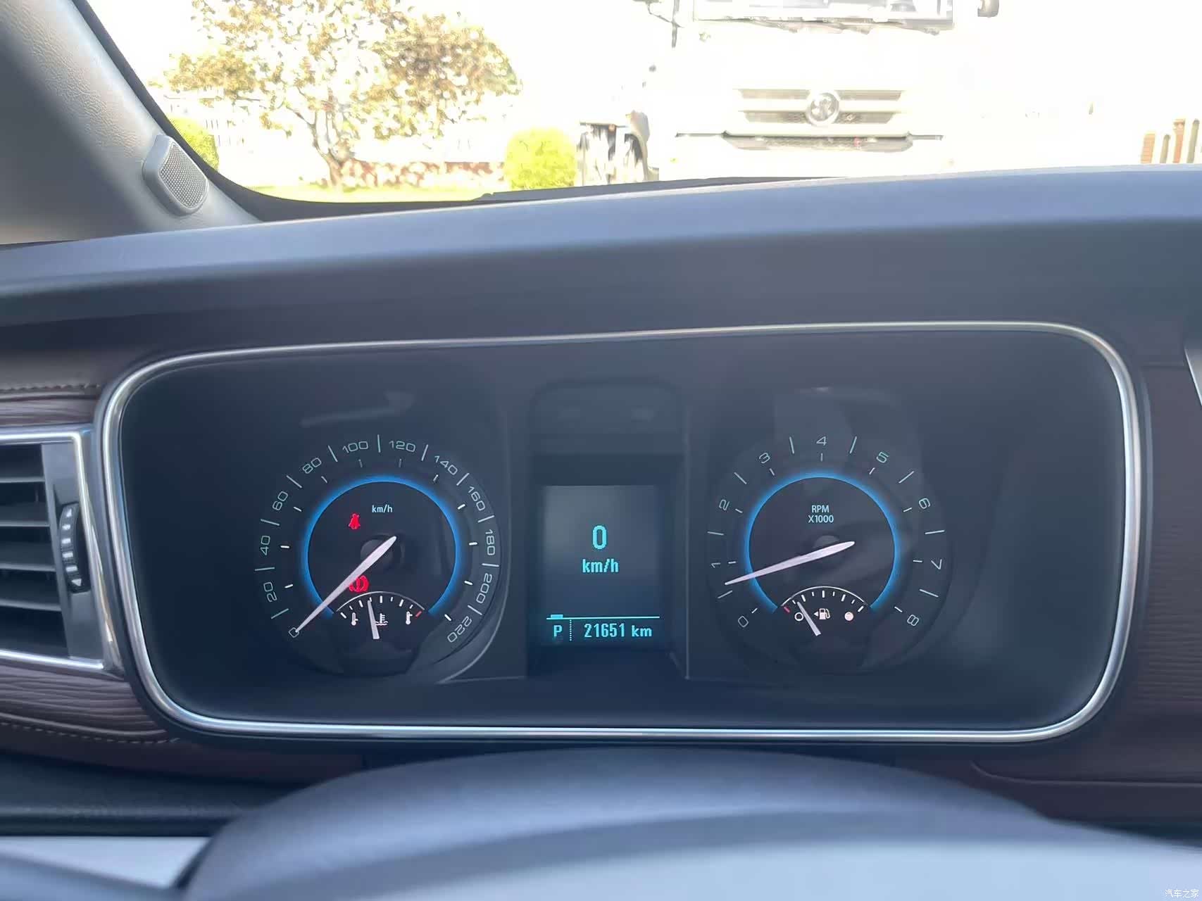Buick GL8, 2015 27