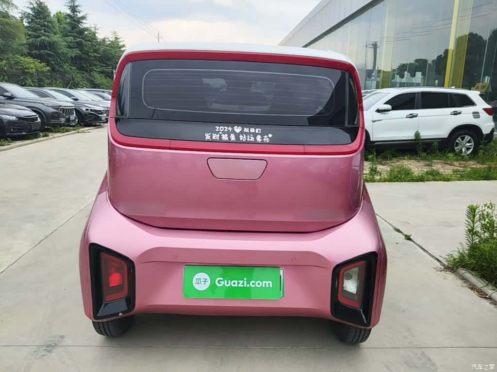 Wuling E200, 2020 6
