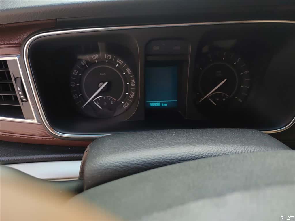 Buick GL8, 2018 8