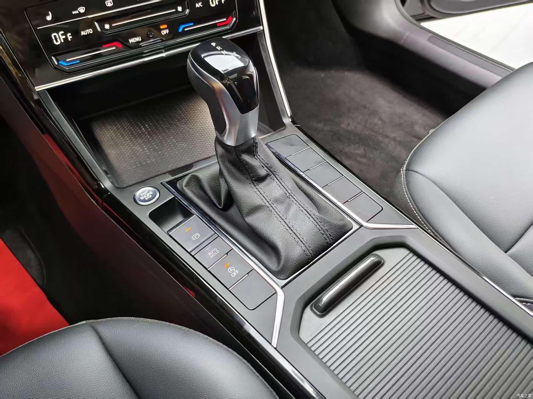 Volkswagen Passat, 2022 16