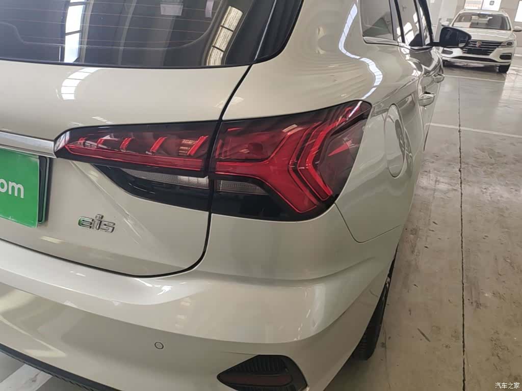 Roewe Ei5, 2022 8