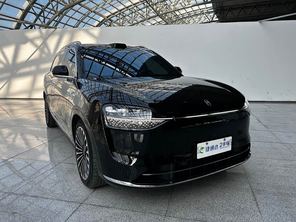 AITO Ask the world M9