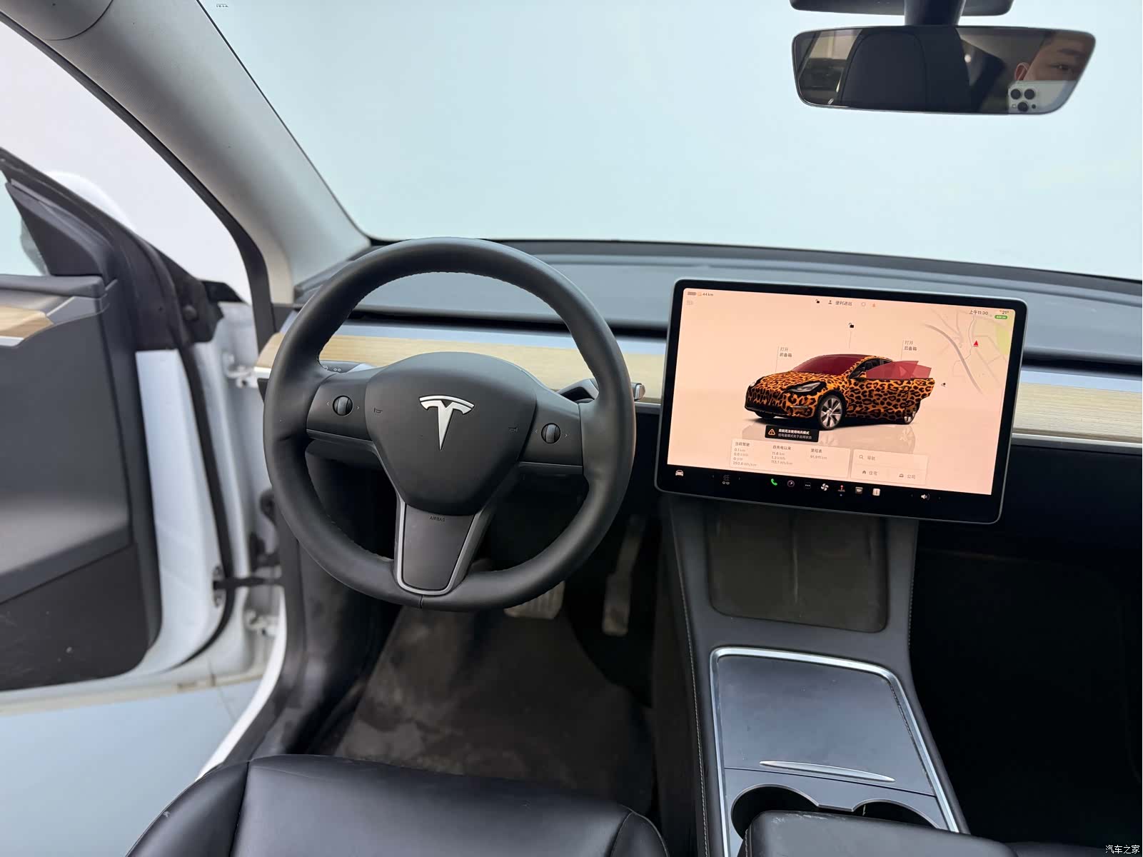 Tesla Model Y, 2023 12