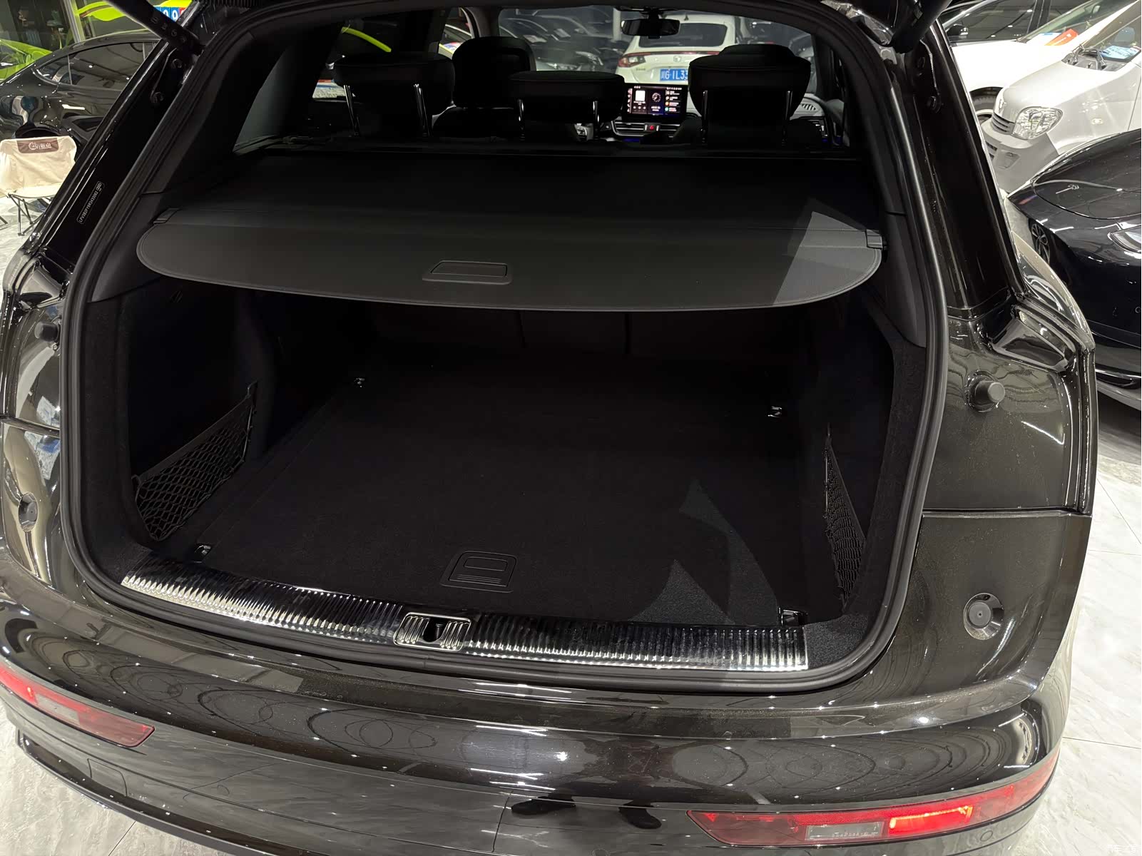 Audi Q5L, 2025 23