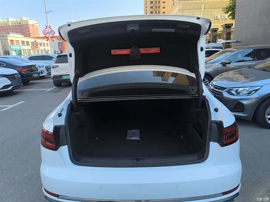 Audi A4L, 2020 19