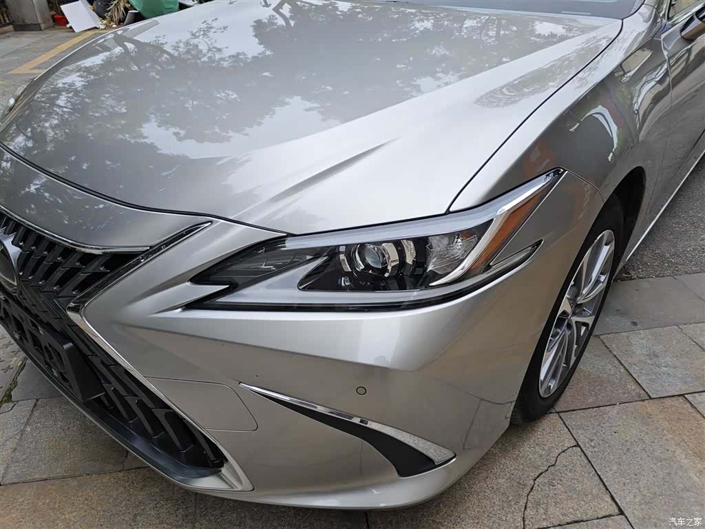 Lexus ES, 2023 24