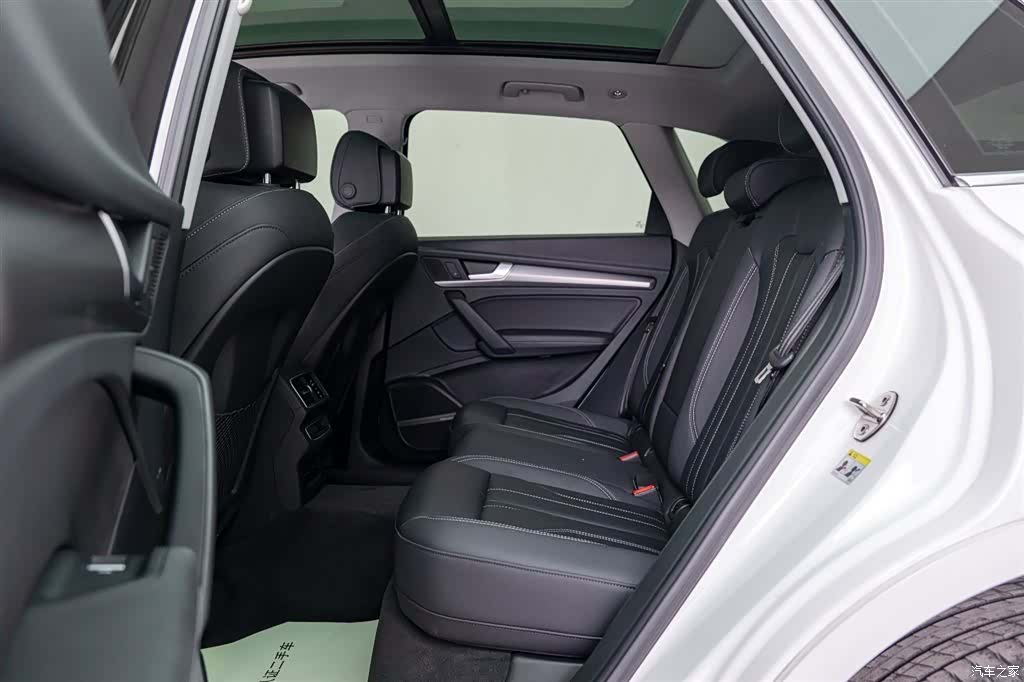 Audi Q5L, 2023 12