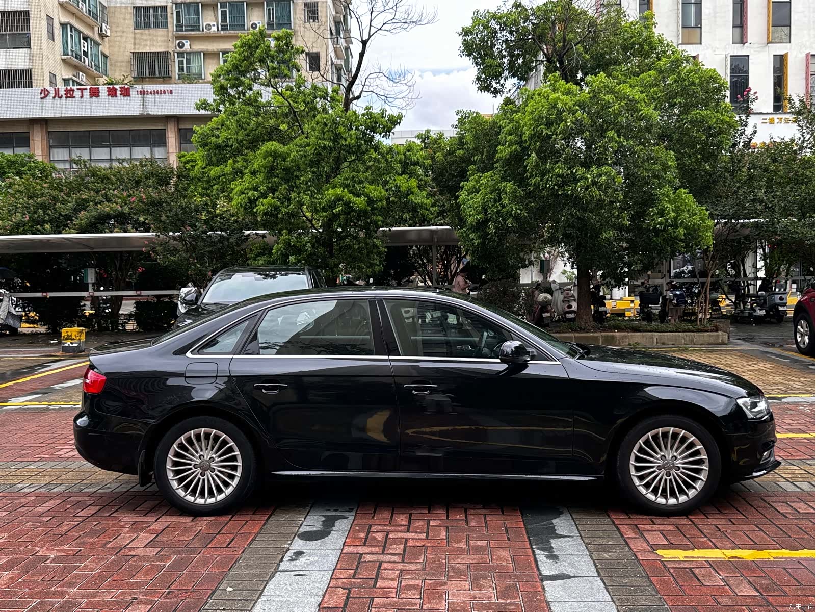 Audi A4L, 2013 все фото