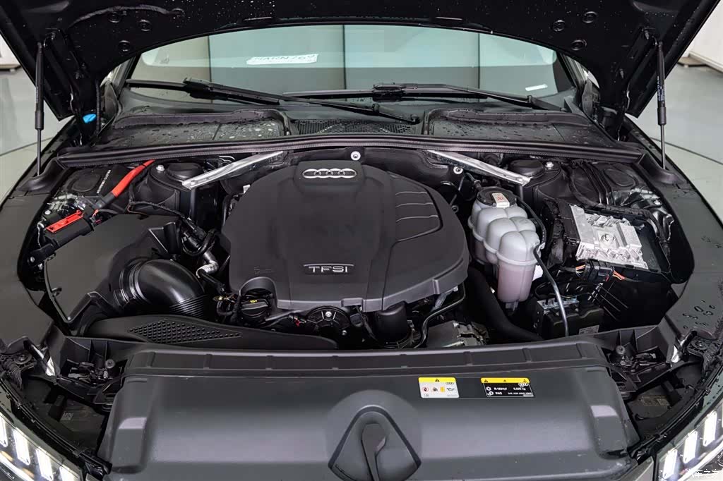 Audi A4, 2021 8