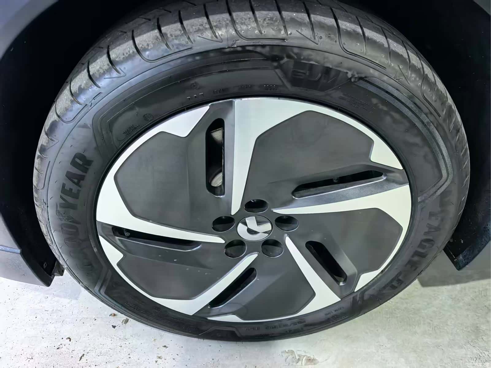 NIO ES6, 2023 4
