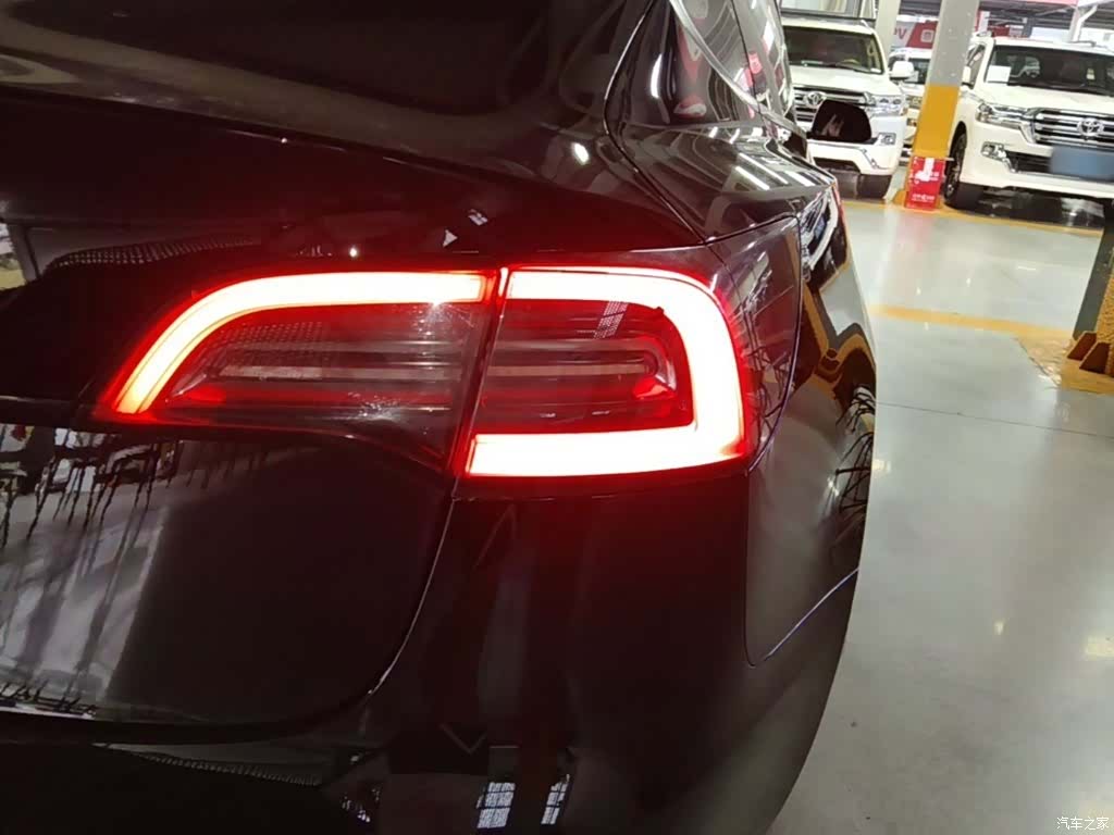 Tesla Model 3, 2023 8