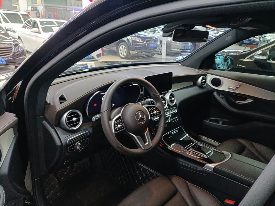 Mercedes-Benz GLC Mercedes-Benz GLC