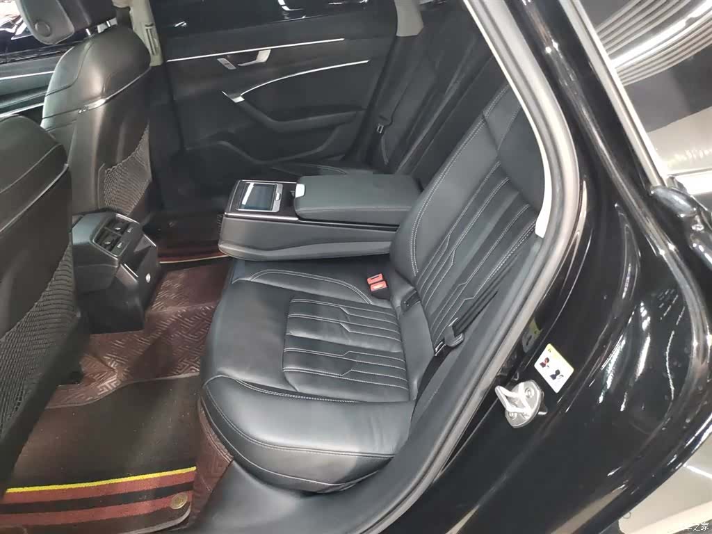 Audi A6L, 2019 17