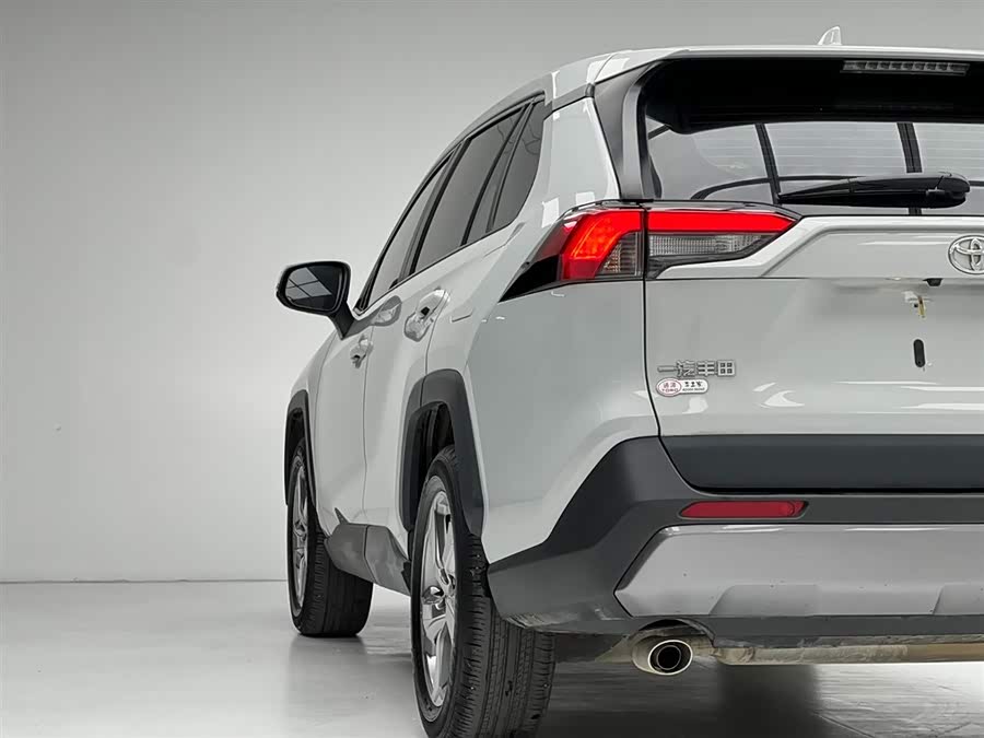 Toyota RAV4 2022, фото 15