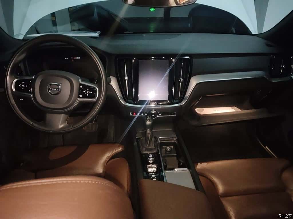 Volvo S60, 2020 10