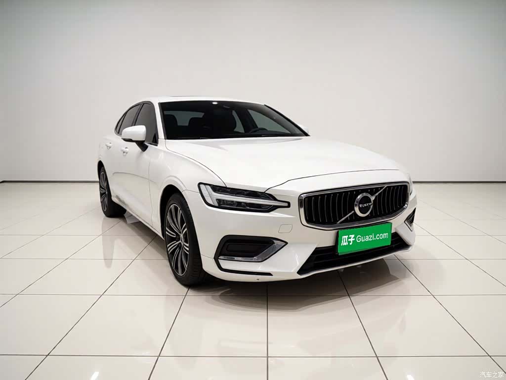 Volvo S60, 2020 3