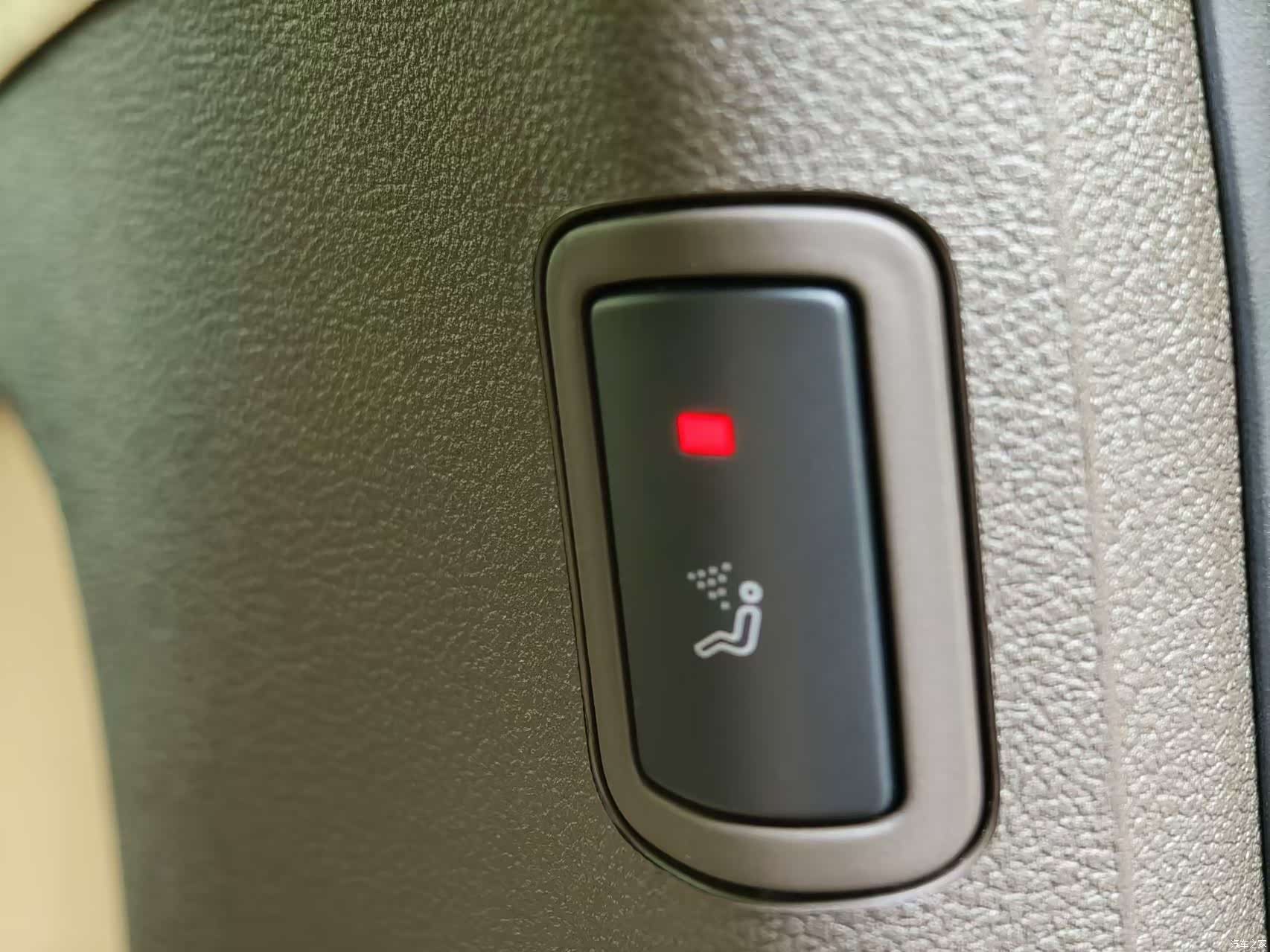 Audi A6L, 2012 10